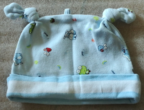 Woolworths two knot beanie Size 0-3 months